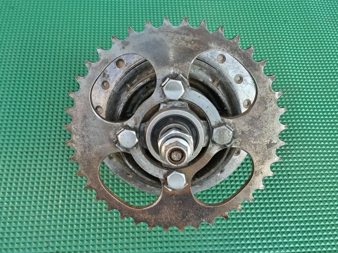 ホンダカブC100リヤブレーキ