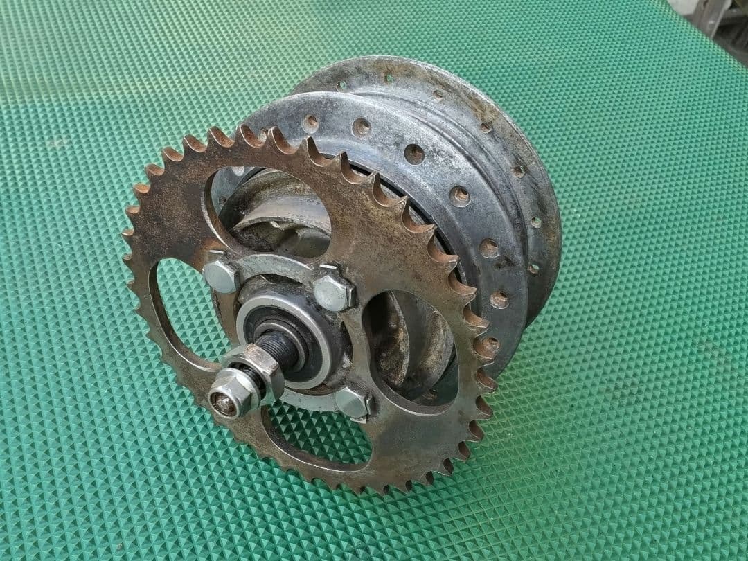 ホンダカブC100リヤブレーキ