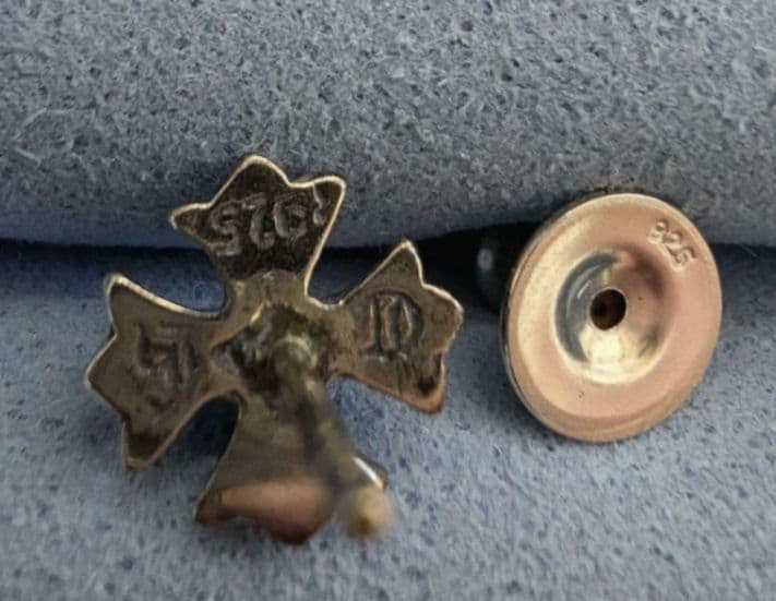 クロムハーツ CHプラススタッドピアス １個