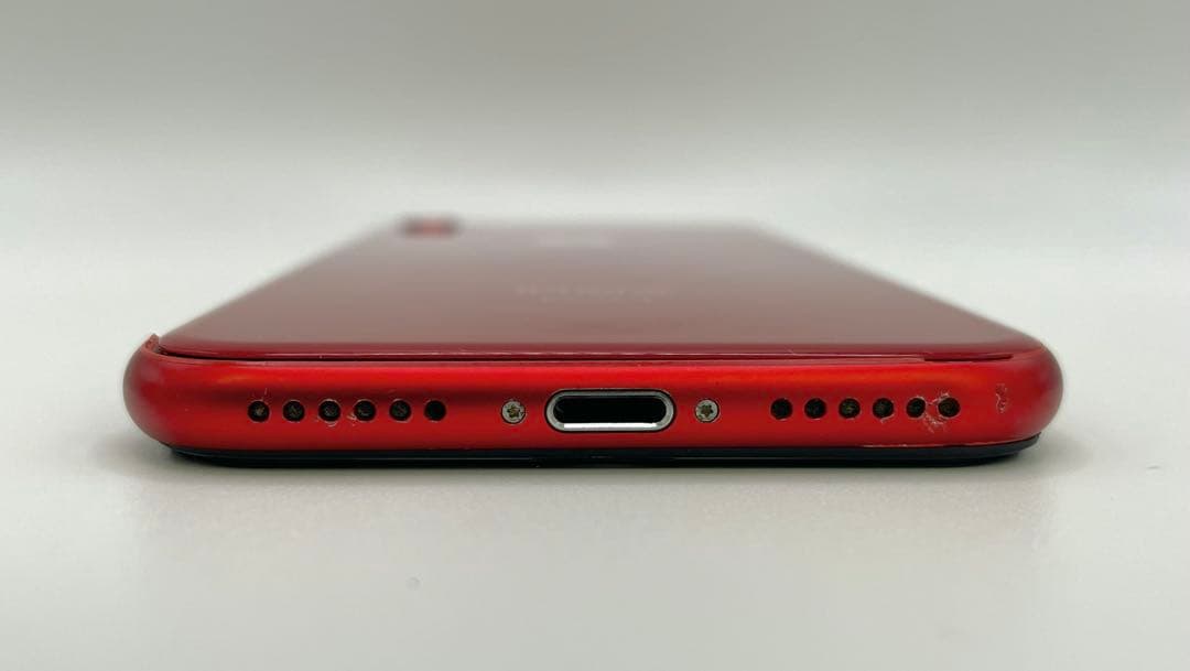 訳アリ美品‼️ iPhone8 SIMフリー256GB+バッテリー新品+ガラス付✨