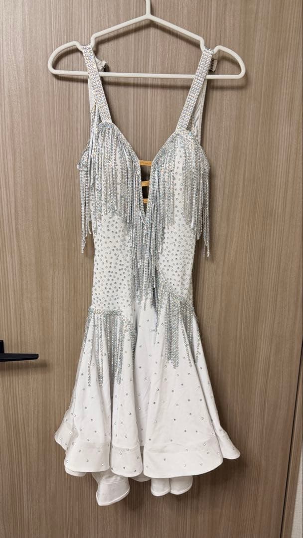 ホワイト フリンジ ダンスドレス 社交ダンスラテンダンス大会 試合 パーティー