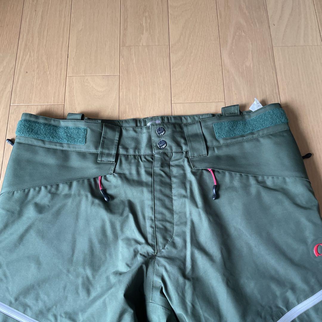 オンヨネ　ONYONE スキーウェア　デモチーム　サイズL 中古