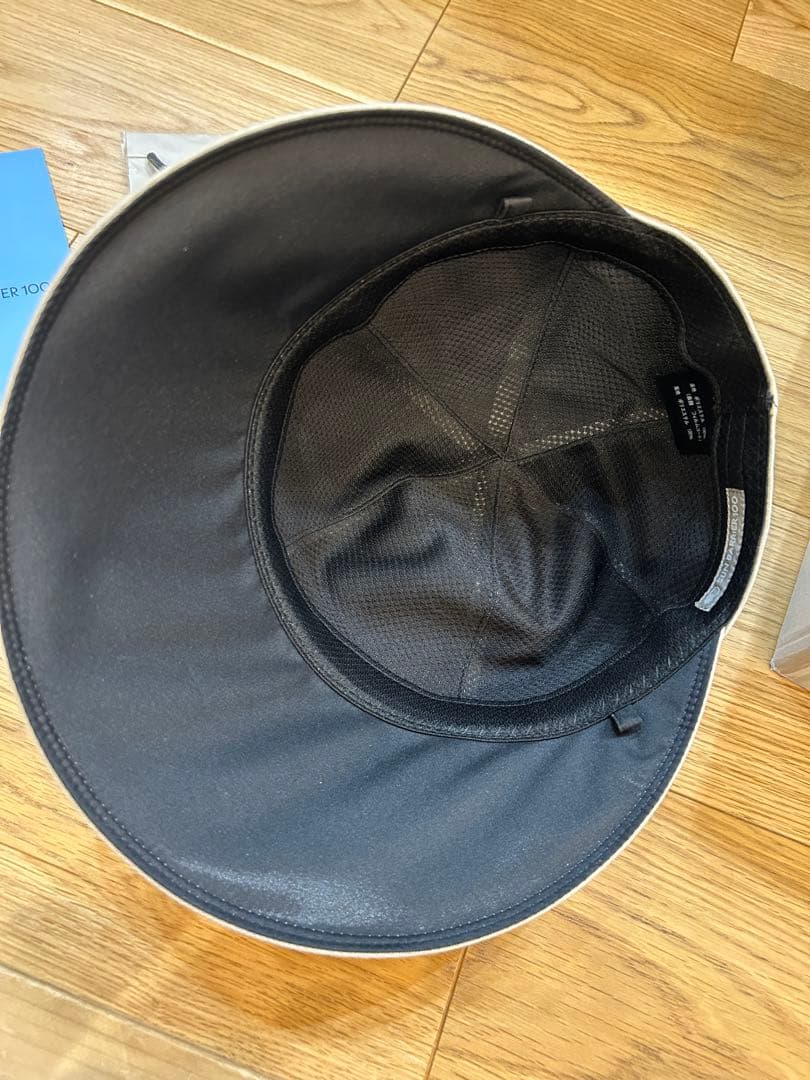 【試着のみ、ハットストラップ付き】サンバリア100　ワイドキャップ