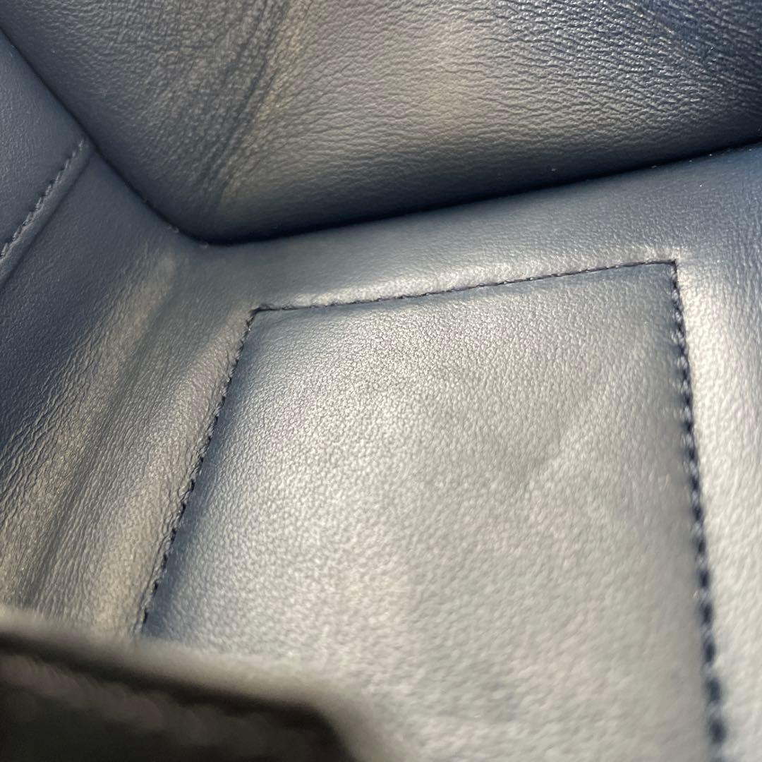 J.M. DAVIDSON スタッズ付き三つ折り財布