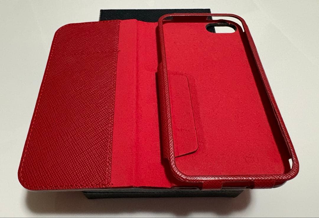 PRADA iPhoneケース SE対応 手帳タイプ RED