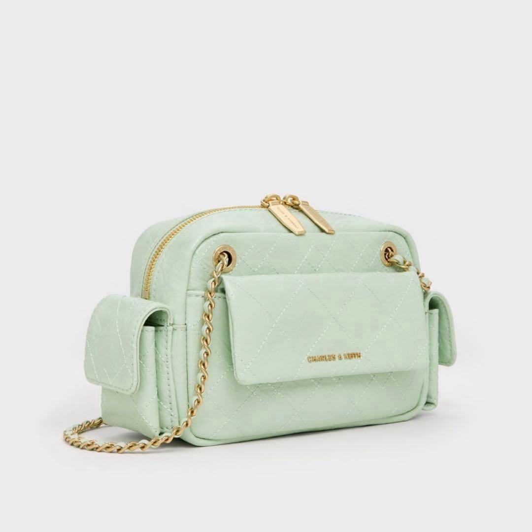 チャールズ＆キース Duo ドゥオ キルトクロスボディーバッグ