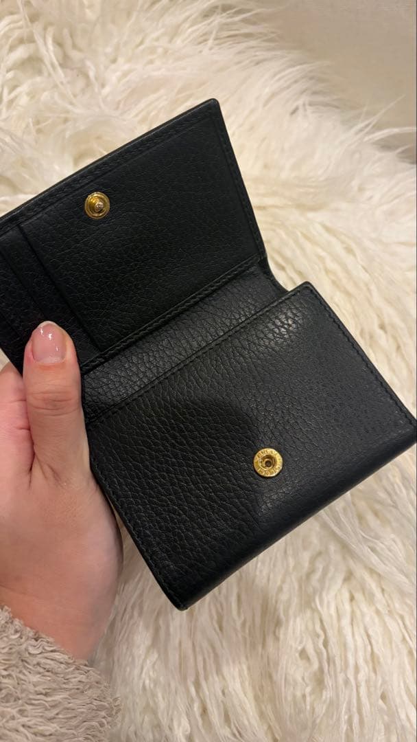 Gucci ブラックレザー 三つ折り財布