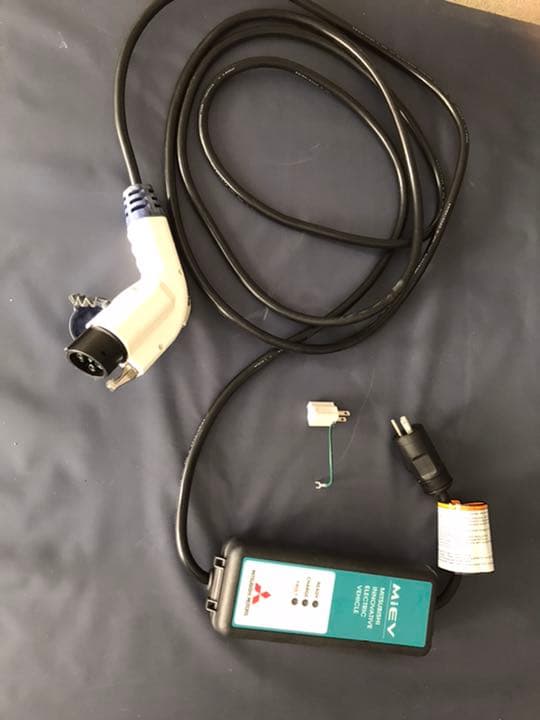 三菱アイミーブ　希少　100V 充電ケーブル　アウトランダーPHEV