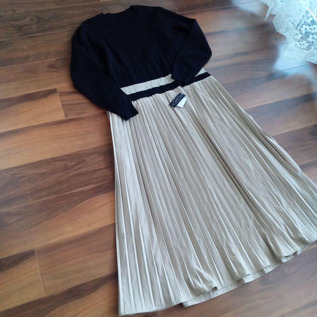 未使用　黒・ベージュ プリーツニットワンピース　M〜Lsize　銀座マギー