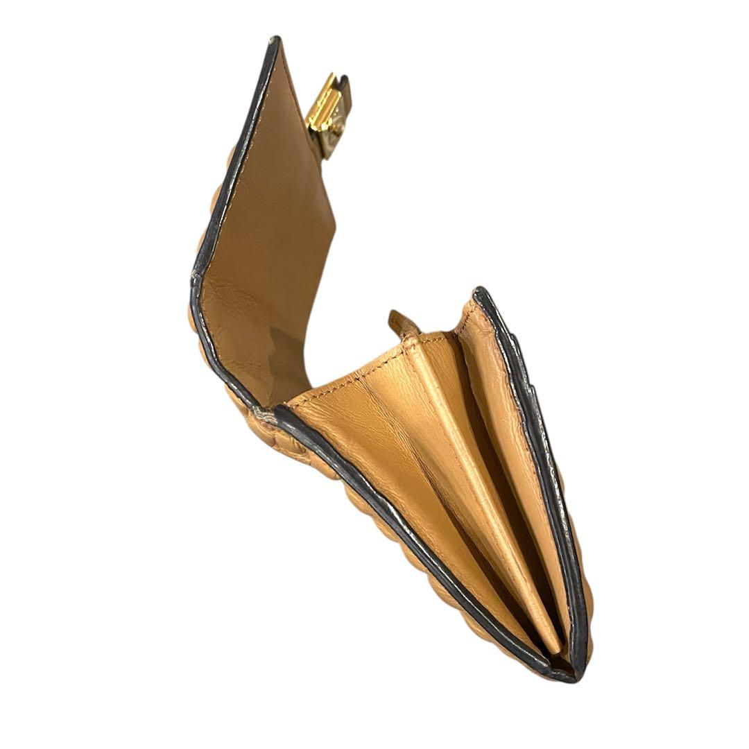 FENDI ベージュ レザー 長財布 FFロゴ