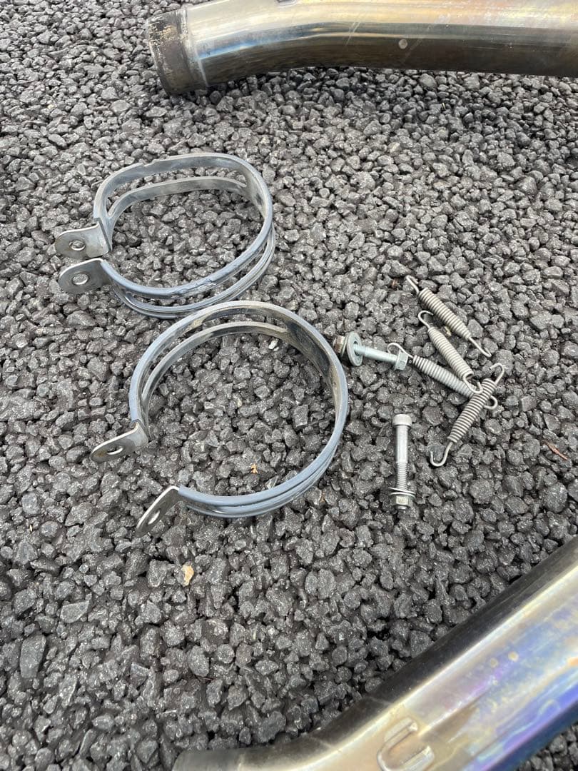 t*様 CB1300SF アールズギア ワイバン チタン2本出しマフラー フルエ