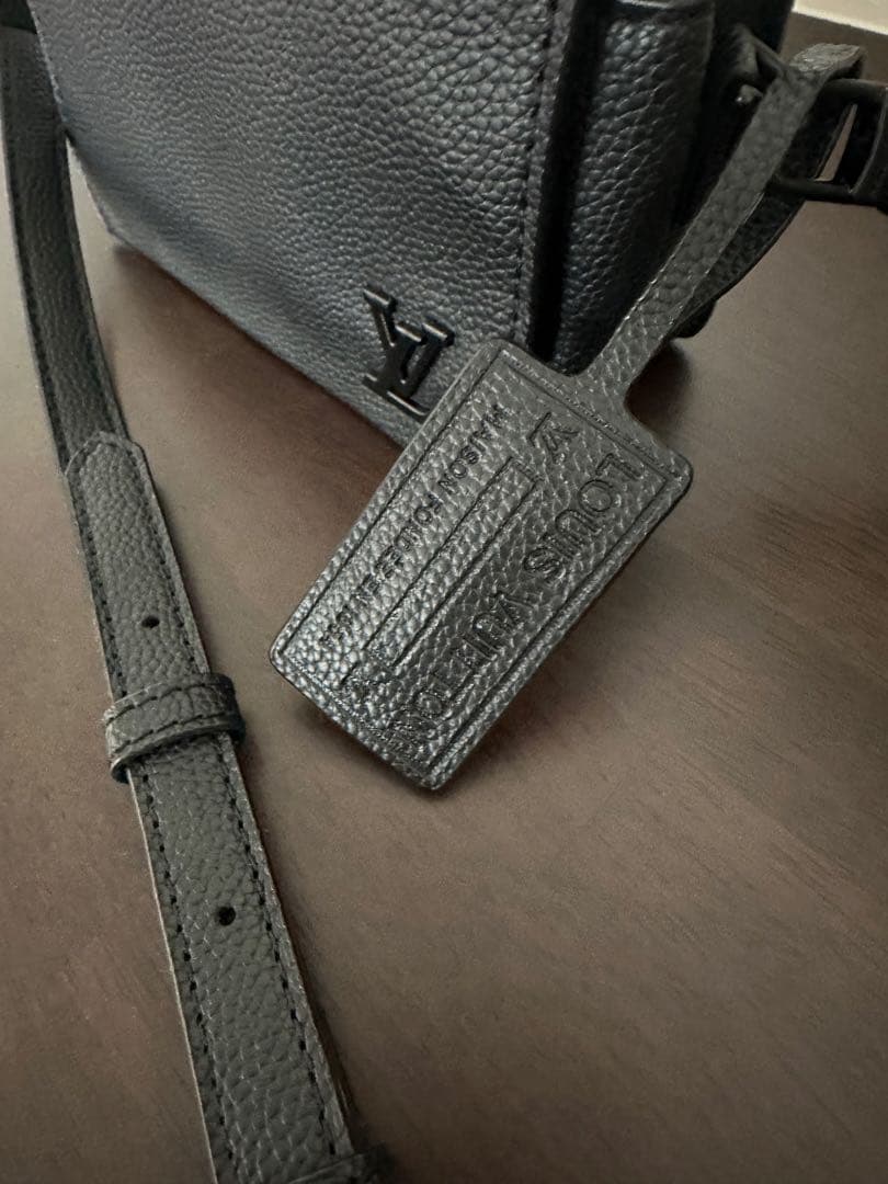 Louis Vuitton ショルダーバッグノベルティ　ヴィトン