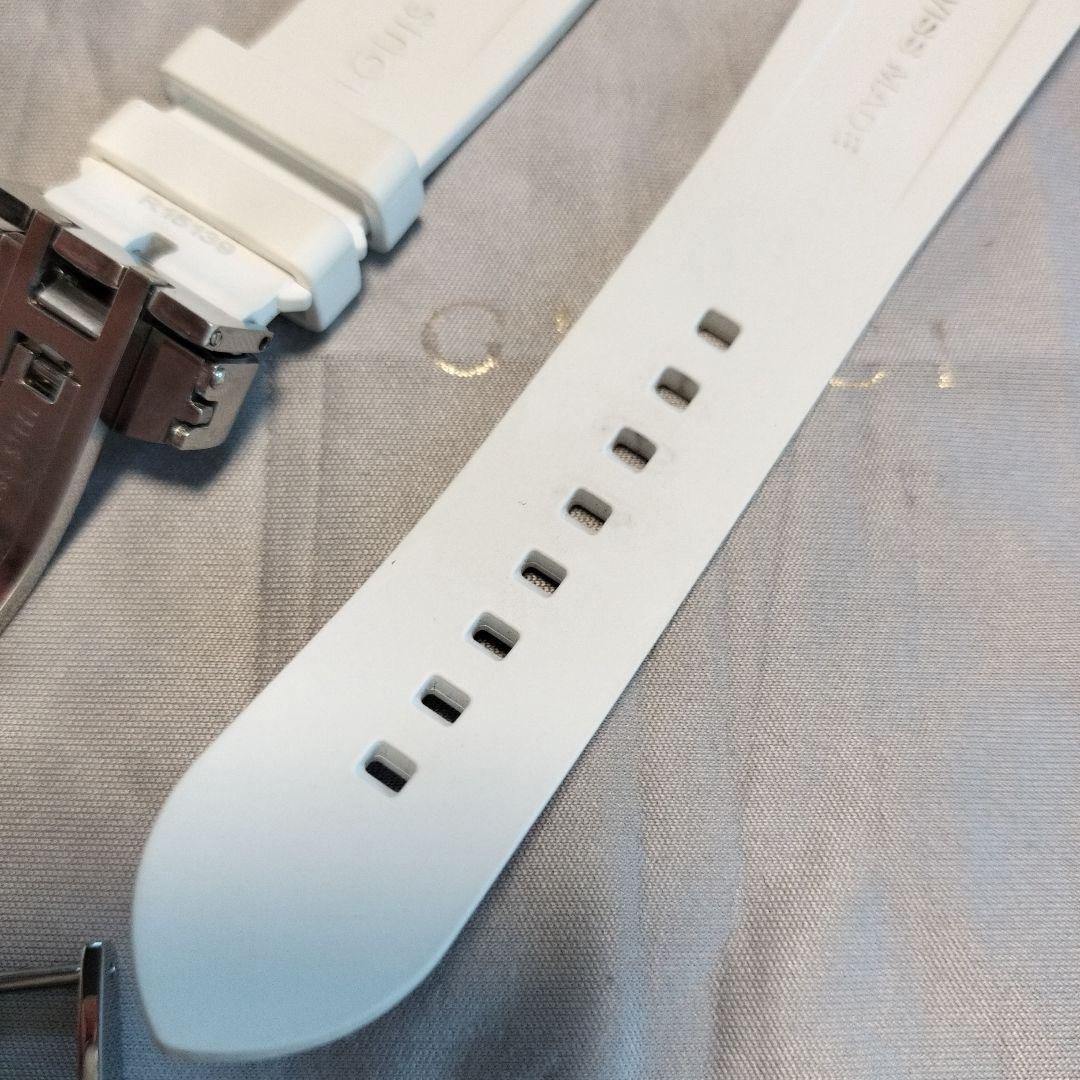 T*s様 ルイ ヴィトンホワイト ラバーベルト タンブール