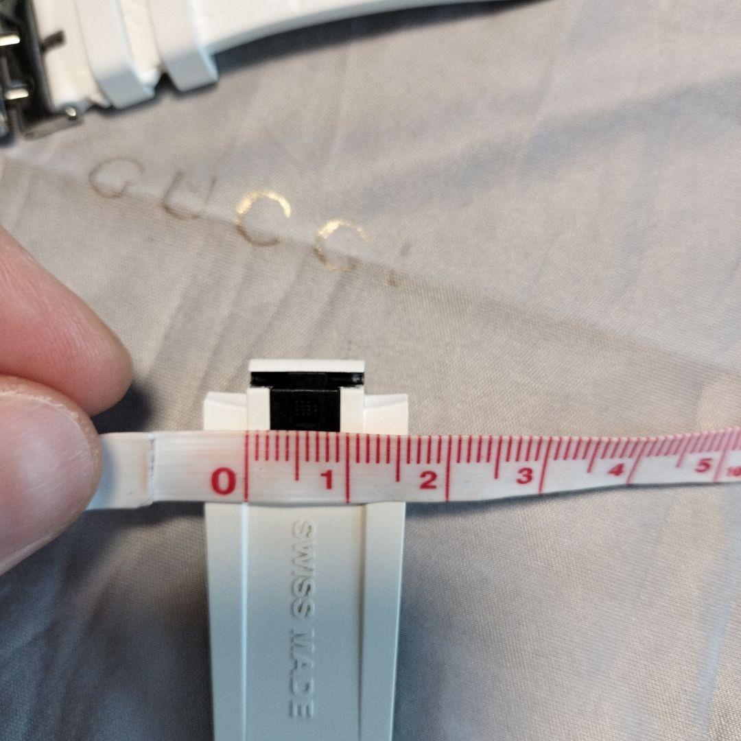 T*s様 ルイ ヴィトンホワイト ラバーベルト タンブール