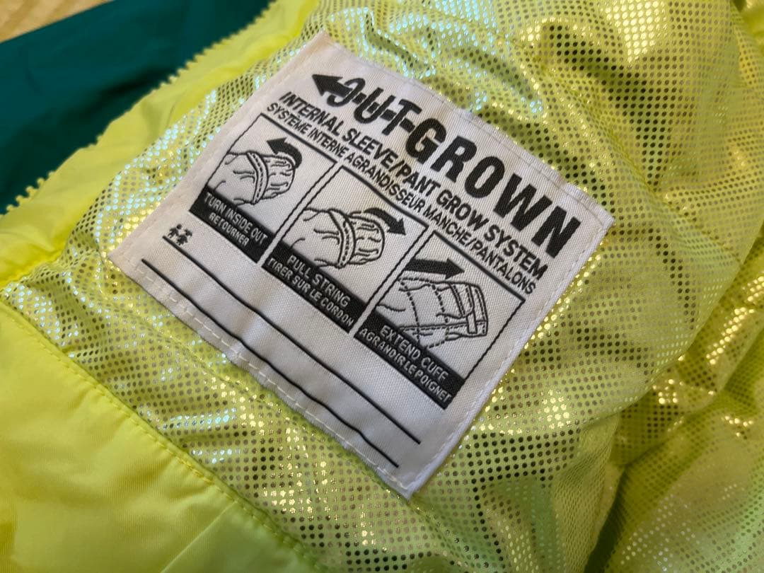 キッズ120cm スキーウェアセット（ジャケット、パンツ、ソックス）