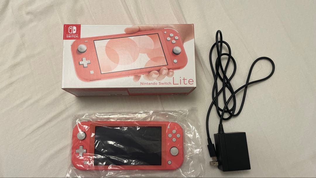 Nintendo Switch Lite ピンク 本体（箱、充電器付き）