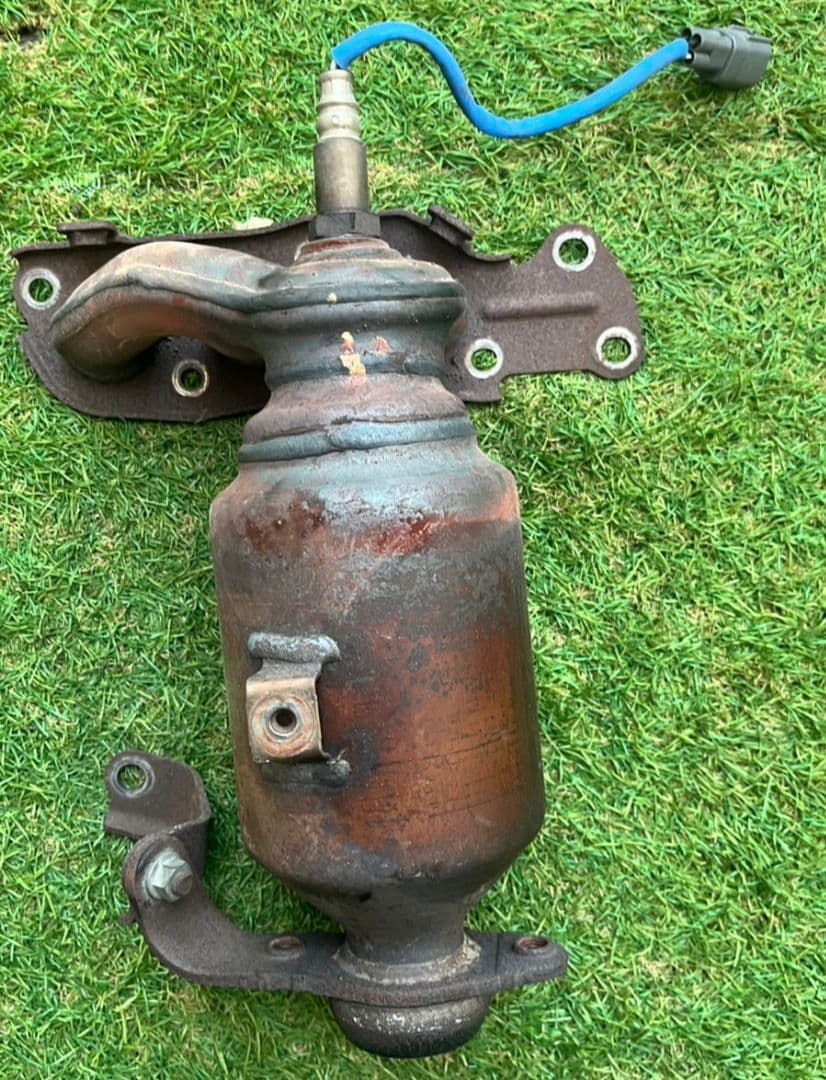 ダイハツ KFエンジン用 純正触媒＆遮熱板