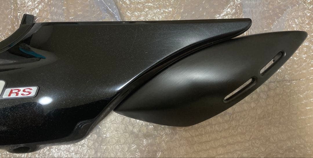 Z900RS SE 純正サイドカバー　サイドカウル