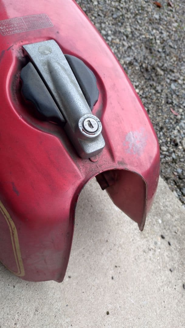 CB250RSZ タンク　コック付