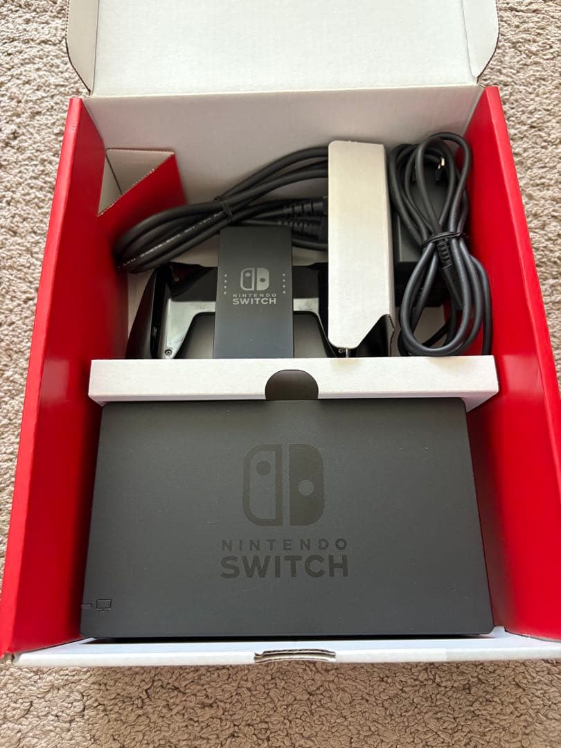 Nintendo Switch 本体 青 赤 Joy-Con