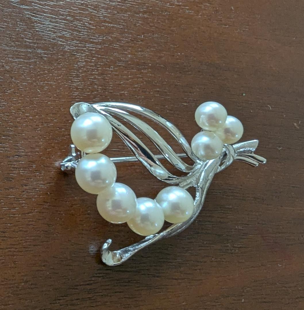 エ*ル様 ３点まとめて ミキモトブローチ・タサキネックレス・ノンブランドペンダン