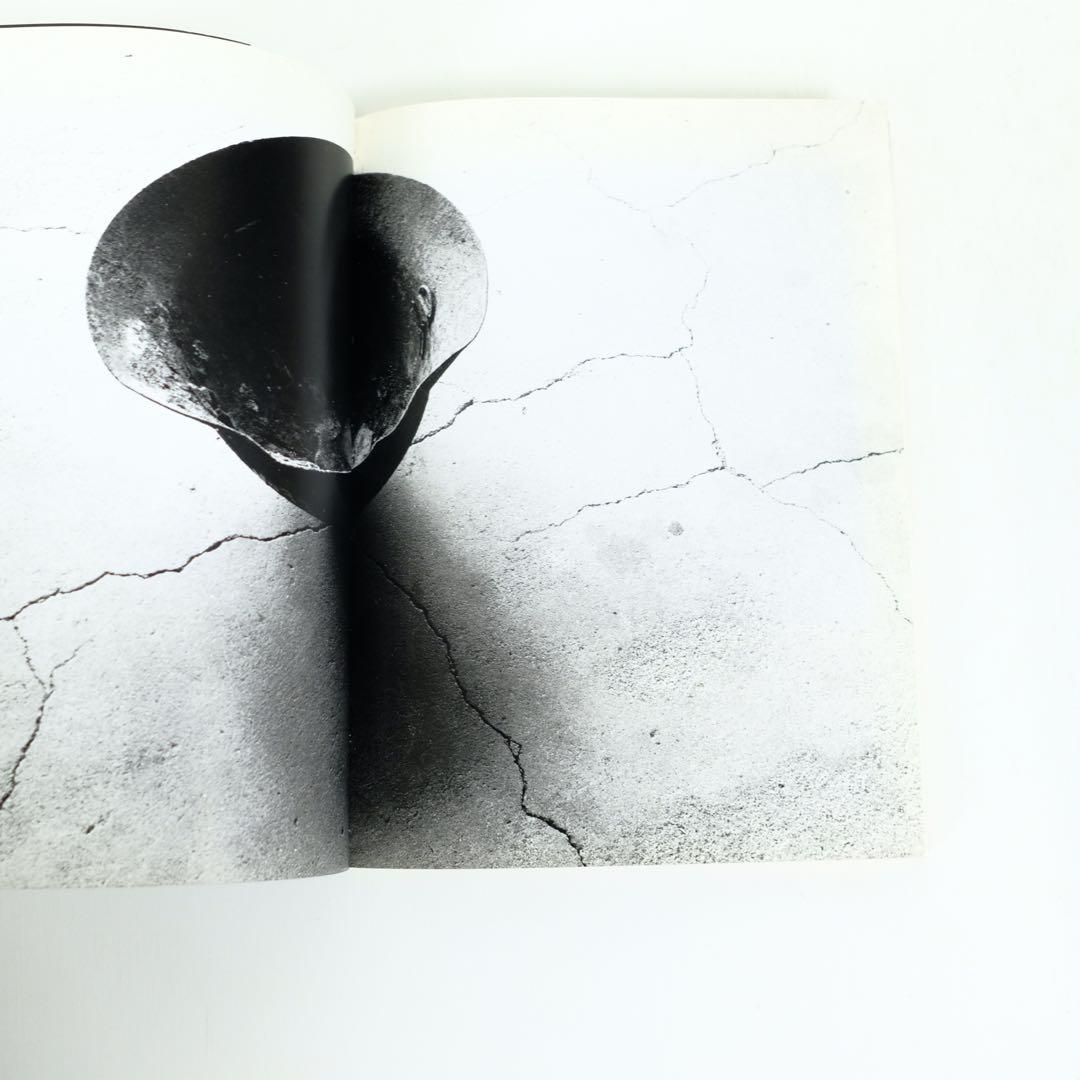 東松照明　長崎〈11:02〉1945年8月9日　初版　新潮社　写真集　古本