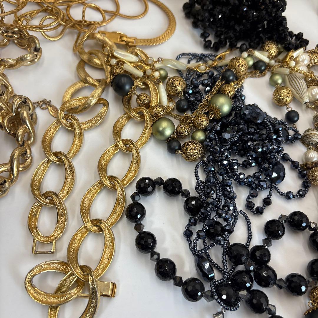 イミテーション　アクセサリー　まとめ売りセット約2キロ