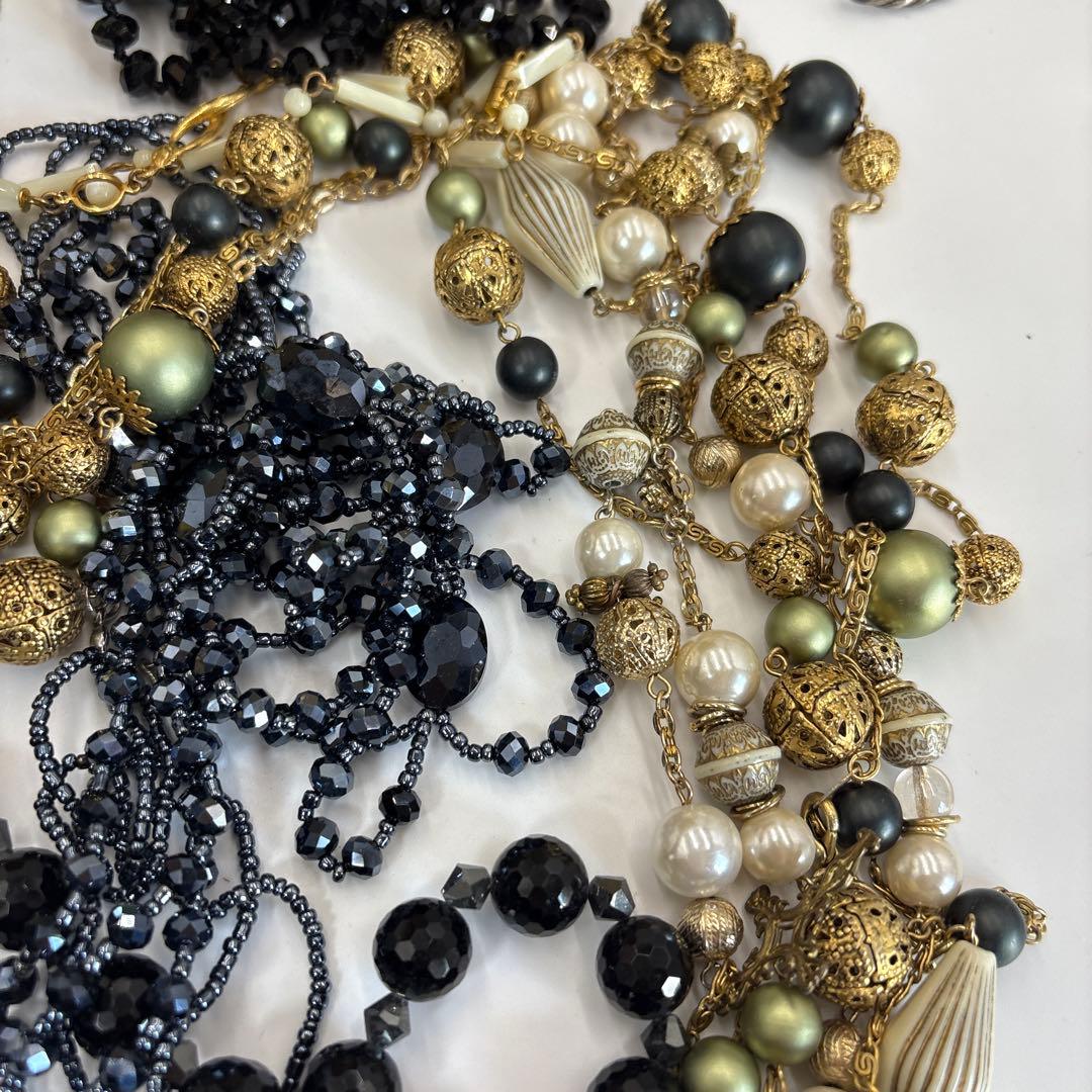 イミテーション　アクセサリー　まとめ売りセット約2キロ