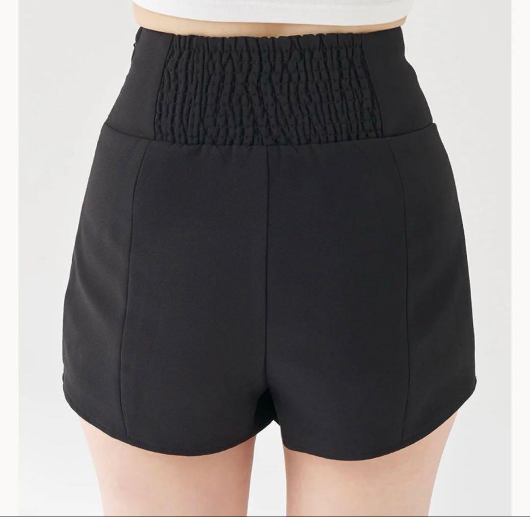 ✩.*˚☆☆☆☆ダーリッチ 美シルエットショートパンツ ブラック