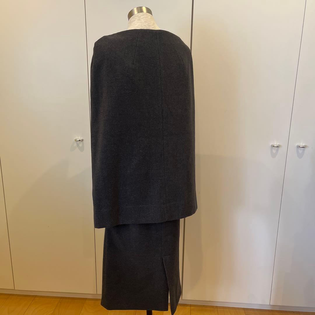 ローブブランlaubeblanc Narrow line Cape Dress
