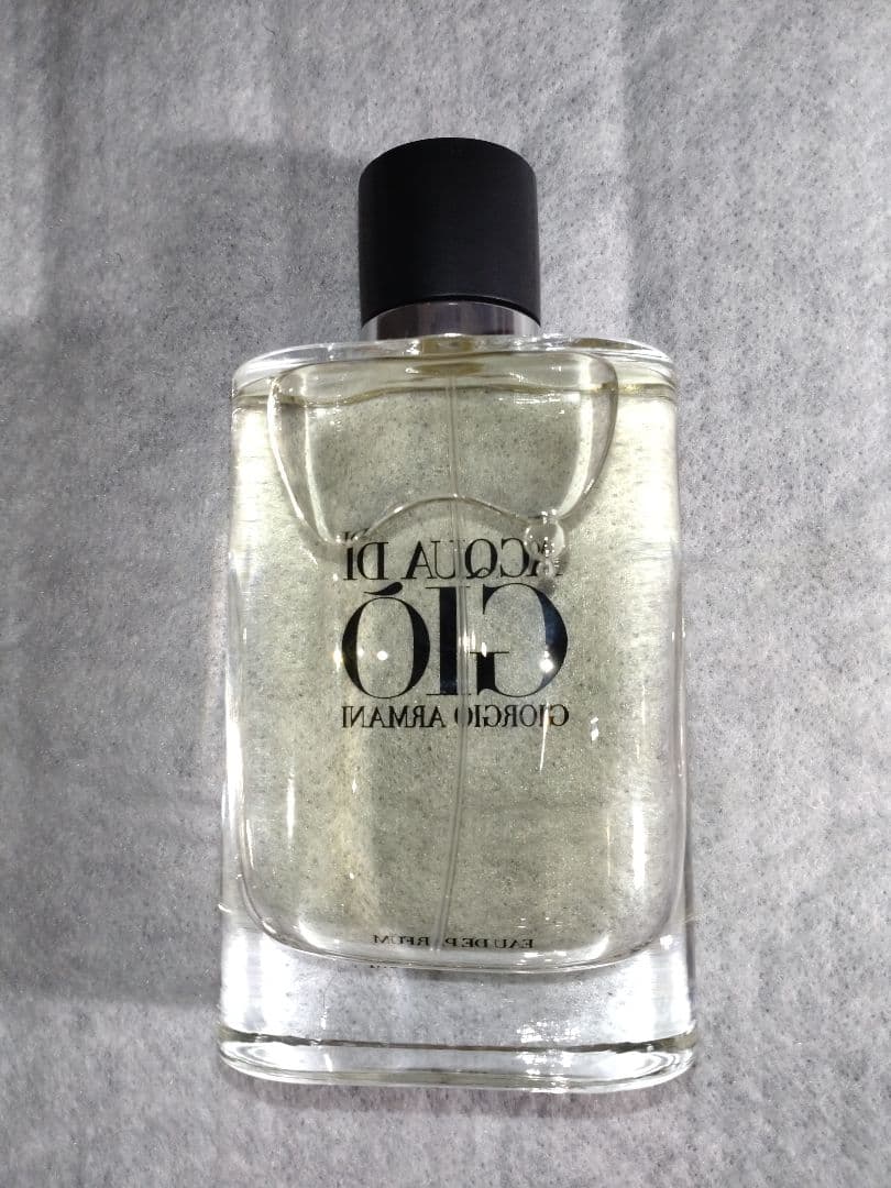 ほぼ未使用【アルマーニ】アクアディジオプールオムAcqua di Gi 香水