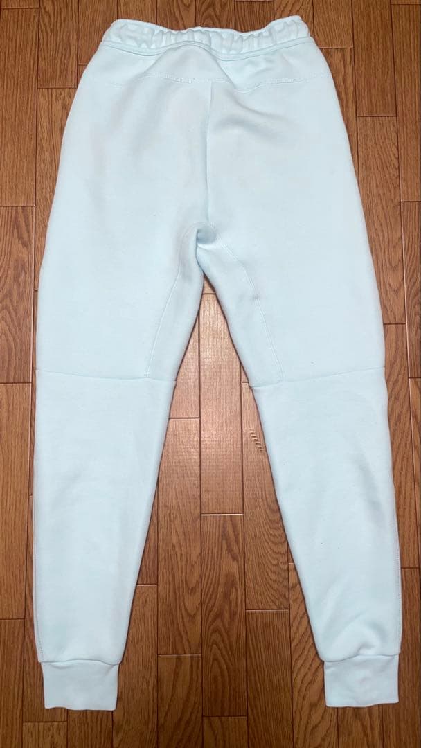 nike テックフリース