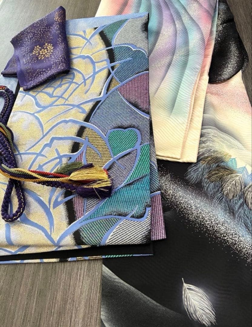 【成人式 振袖 フルセット】正絹 孔雀 秋山庄太郎デザイン