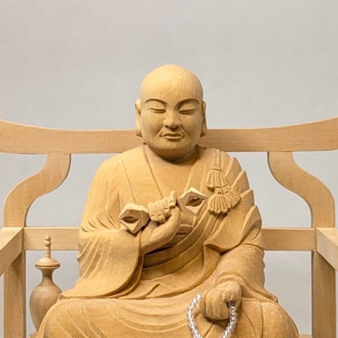 【セール中・新品】 弘法大師　上彫り　柘植　総高さ約16cm　真言宗　空海