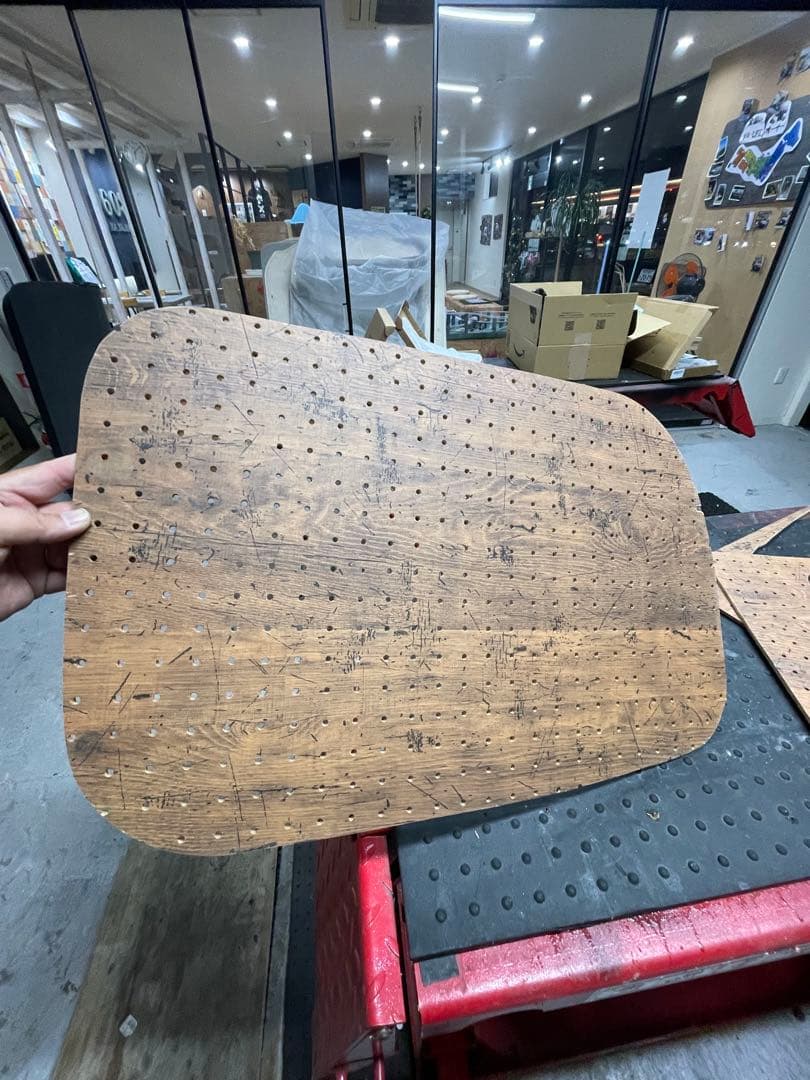 nv200 有孔ボード　ガラスパネル　試作品　左右セット