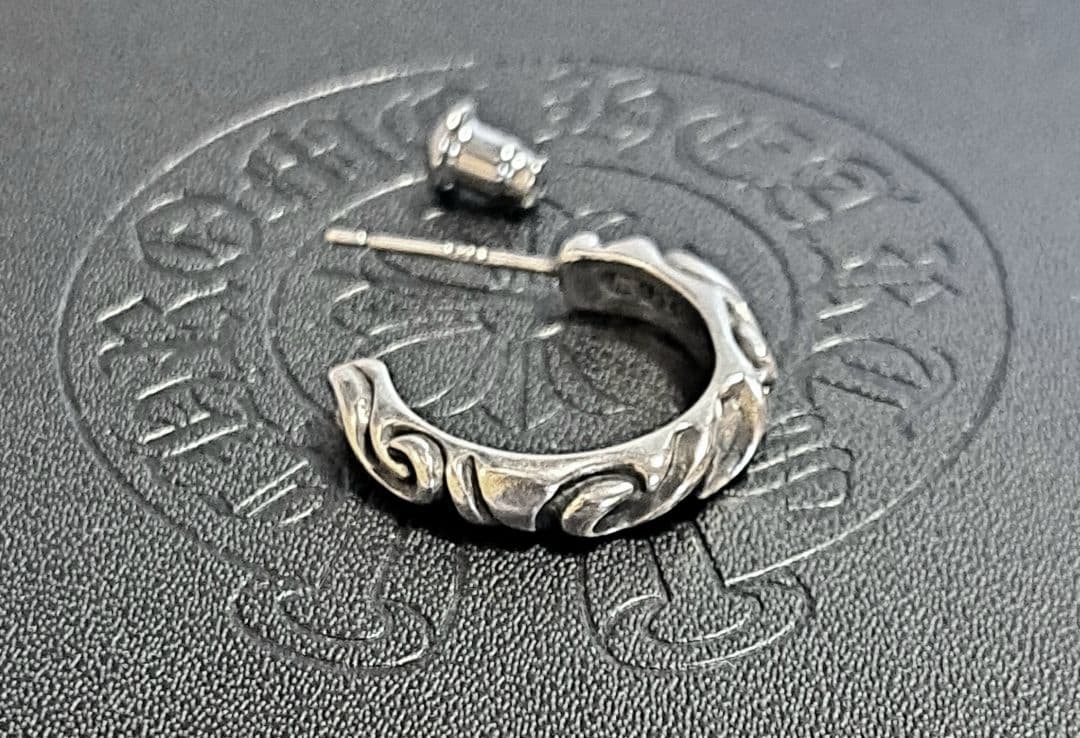 CHROME HEARTS/スクロールフープ ピアス 片耳