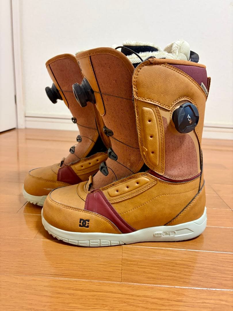 element DC 女性用スノーボードブーツ