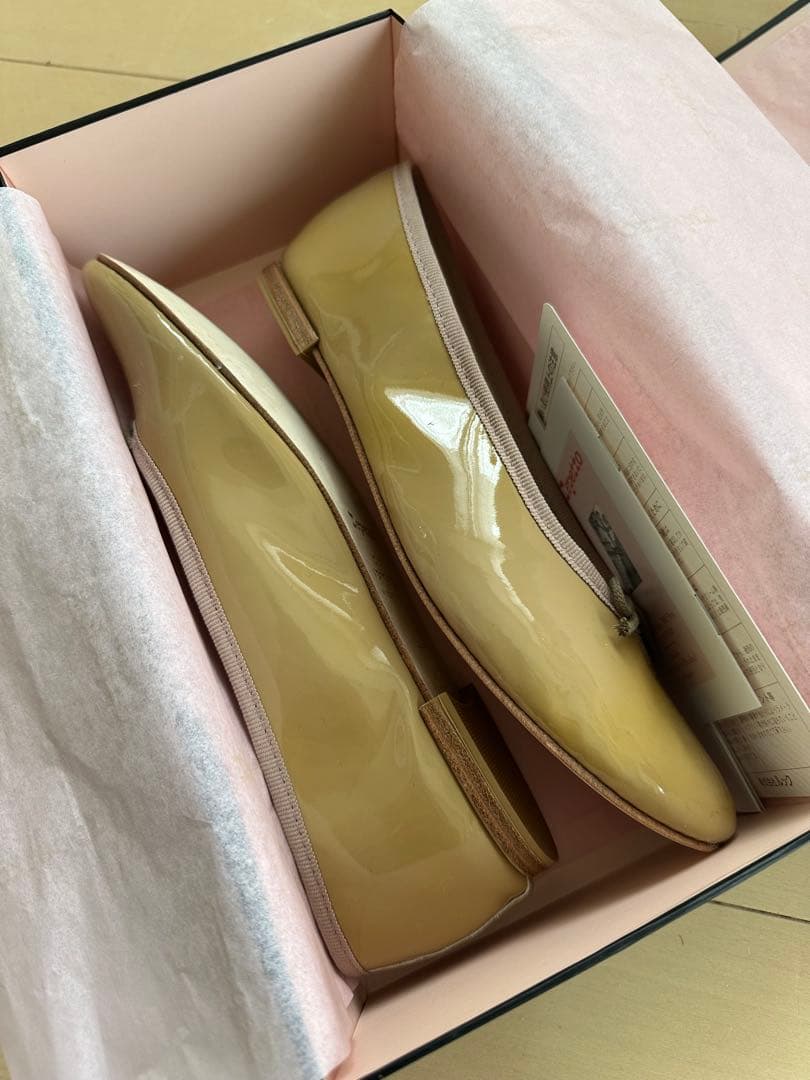 未使用Repettoレペットエナメルバレエシューズ サンドリオン38.5