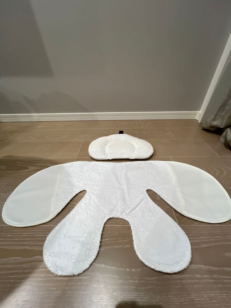 Combiクルムーヴスマート エッグショックJJ-600シートベルト固定