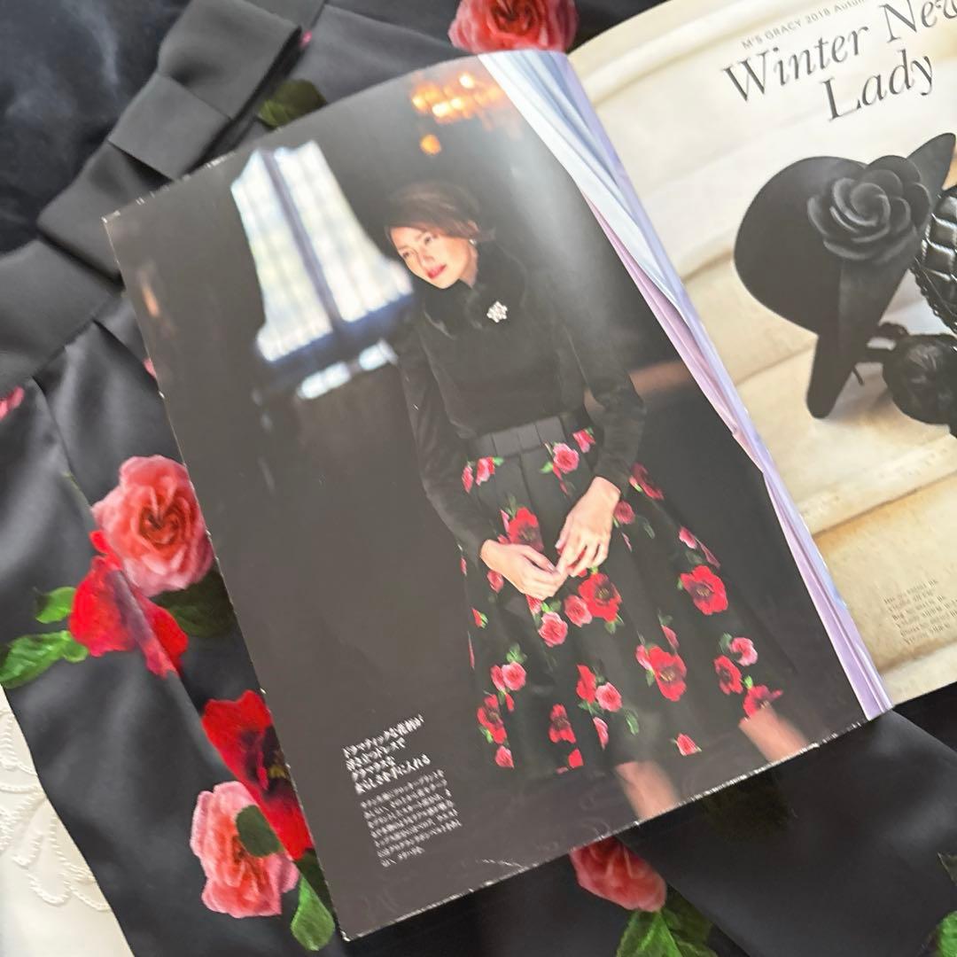 エムズグレイシー　カタログ掲載　ベロア切替お花モチーフ柄ワンピース　38