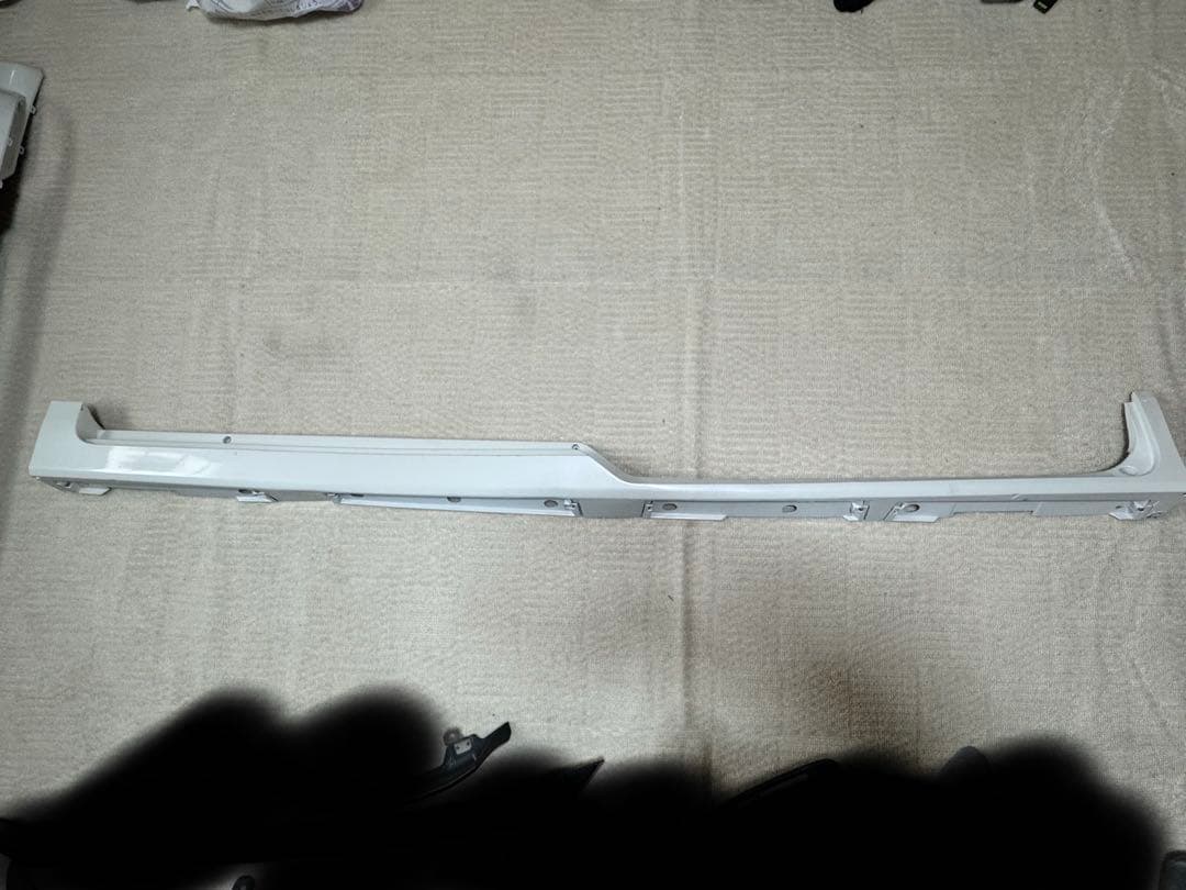 ヴォクシー/ノア/エスクァイア 80系 左サイドステップ