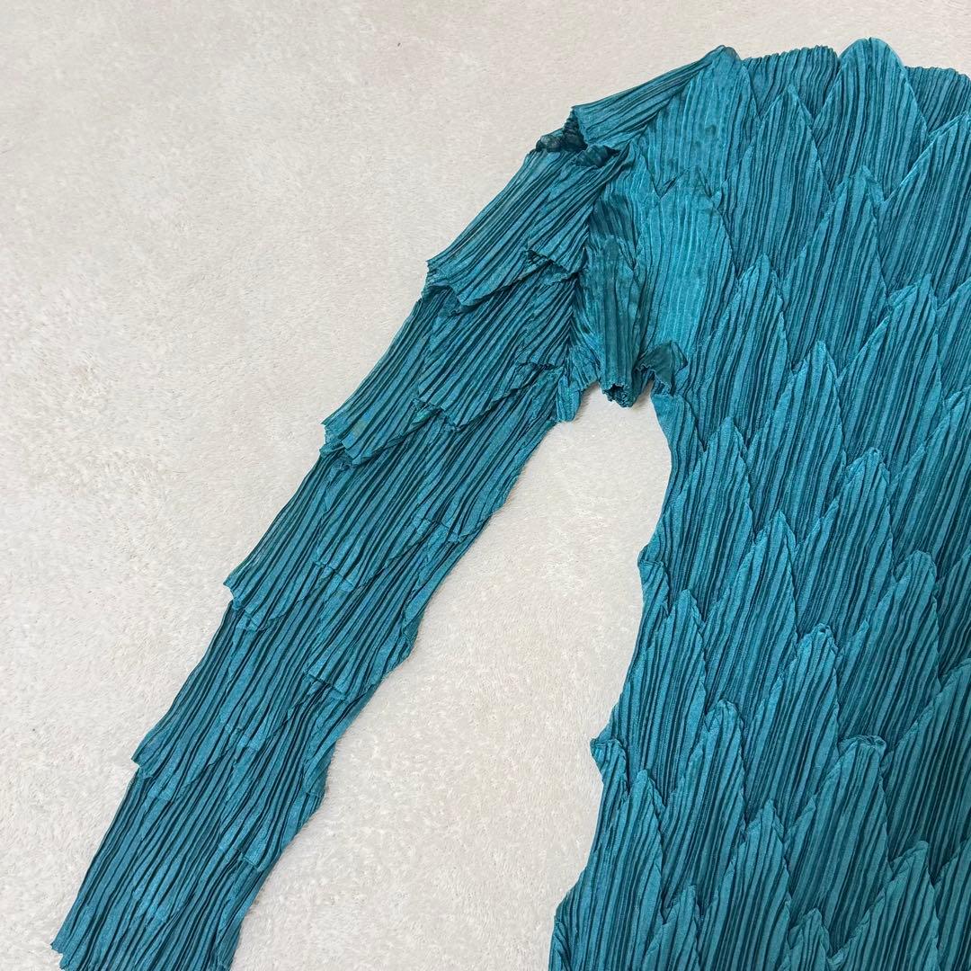 極美品✨ISSEY MIYAKE 立体プリーツ　変形　エメラルドグリーン