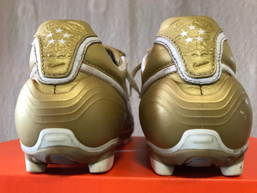NIKE テイエンポレジェンドＲ10 HG　ロナウジーニョ 25.0cm