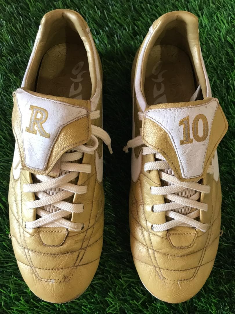 NIKE テイエンポレジェンドＲ10 HG　ロナウジーニョ 25.0cm