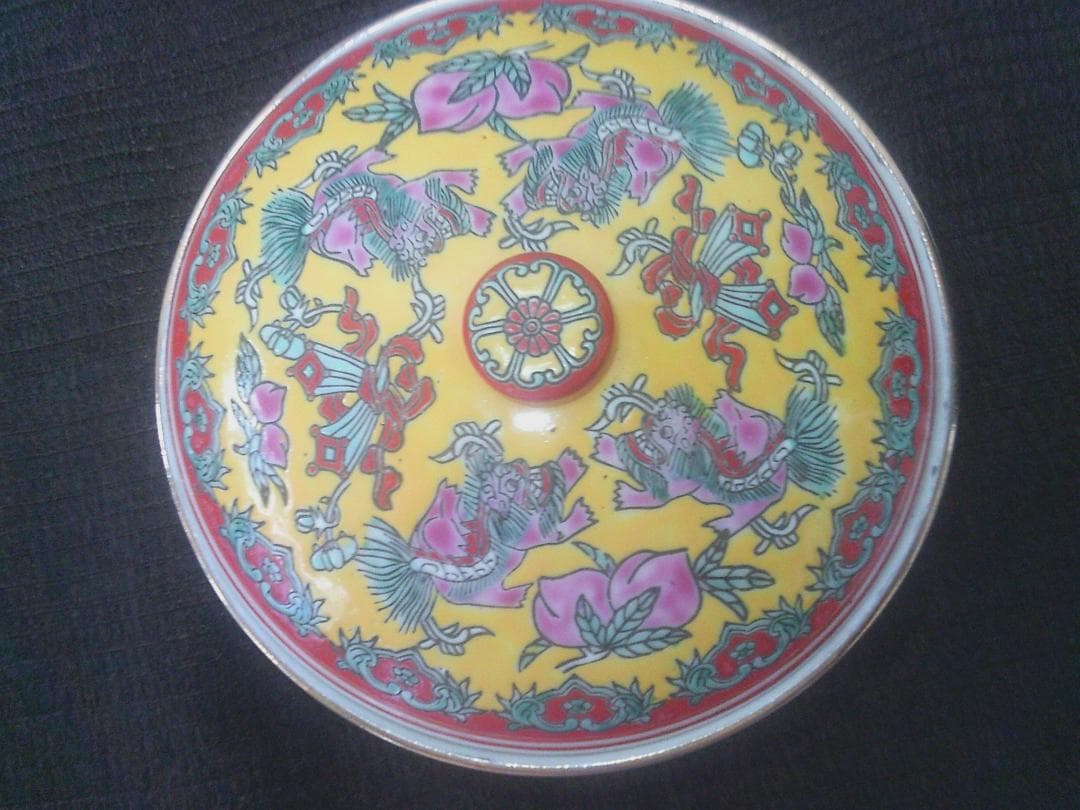 【蓋付容器　多色色絵　獅子桃文　描きこみ繊細　在銘・G13・中国】水差　壷　急須