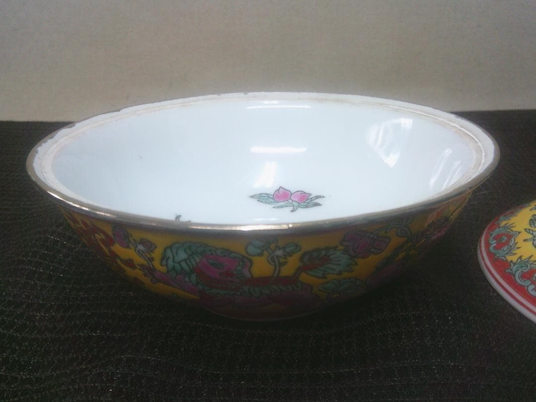 【蓋付容器　多色色絵　獅子桃文　描きこみ繊細　在銘・G13・中国】水差　壷　急須