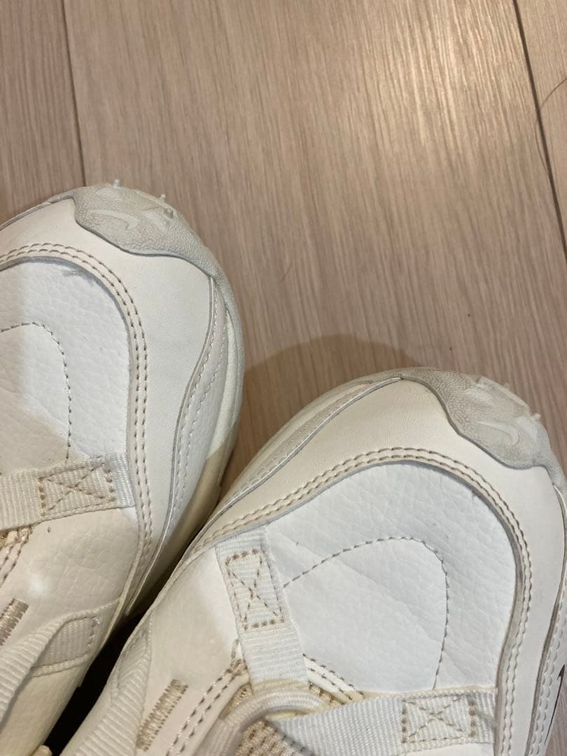 【ほぼ新品】NIKE WMNS TC7900 dd9682-100 25.5cm