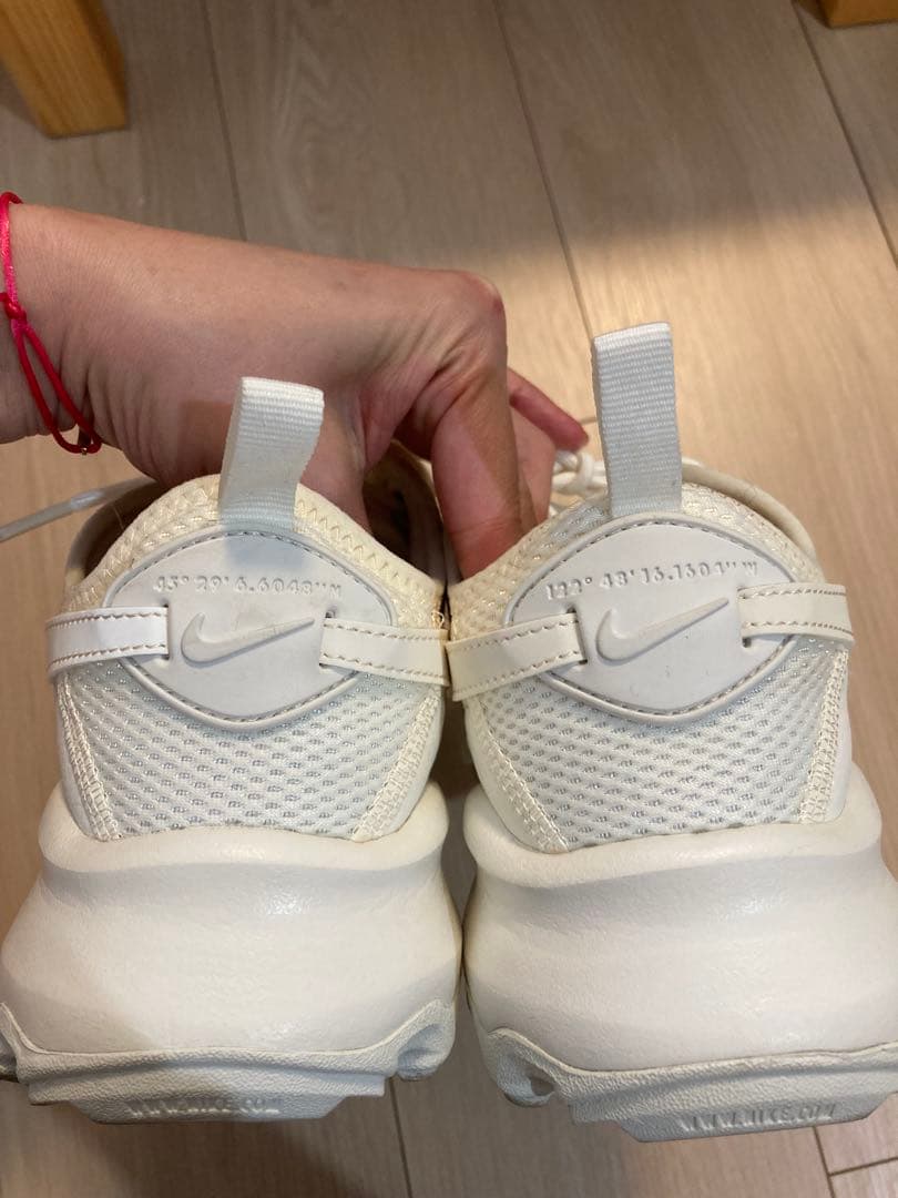 【ほぼ新品】NIKE WMNS TC7900 dd9682-100 25.5cm