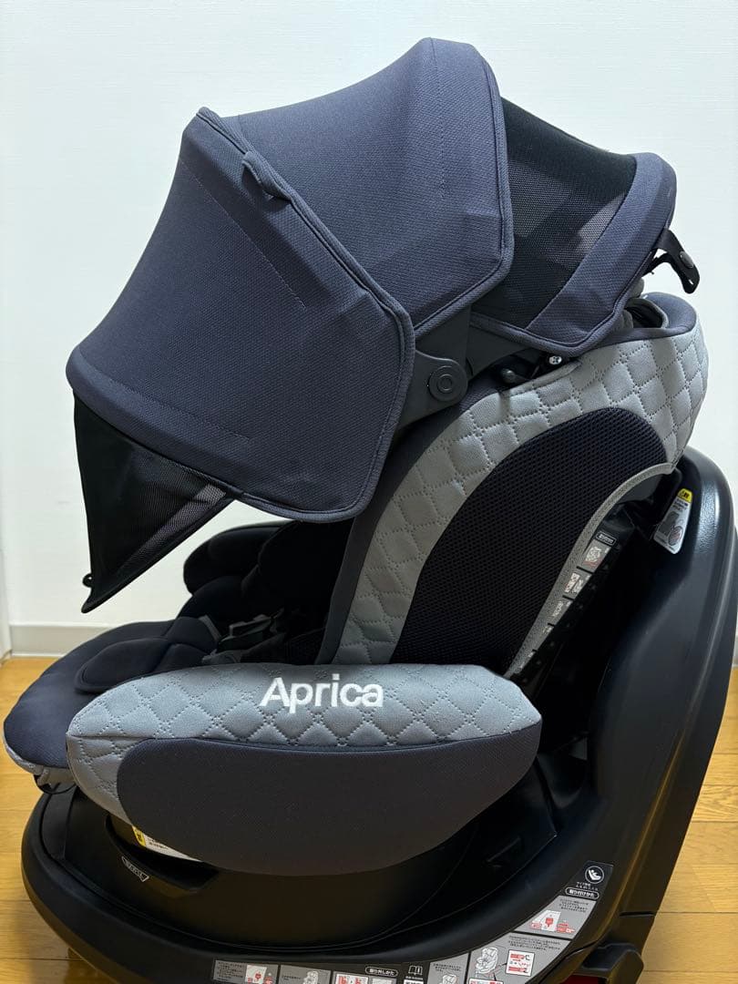 アップリカ フラディアグロウ　ISOFIX プレミアム