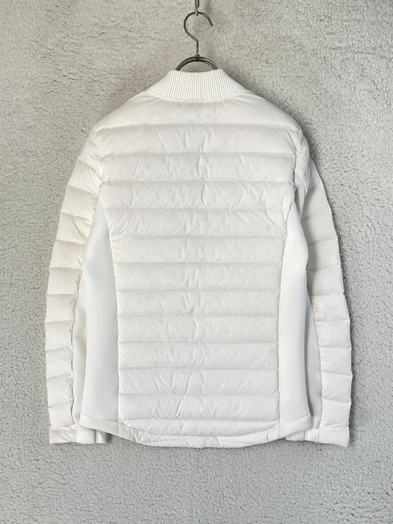 サイズS【未使用】1PIU1UGUALE3 GOLF ロゴダウンブルゾン W